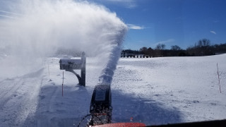 If you look closely just beyond the chute, you can see the snow coming out in pulses.