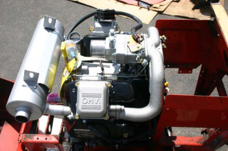 Ingersoll 3427 Generac 27HP Engine 2.jpg