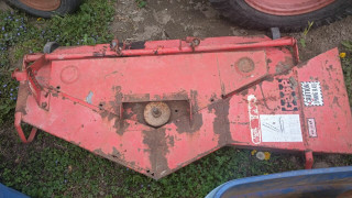 Spindles have no blades and are froze up.