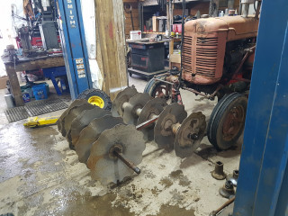 finally got the disks off and inside