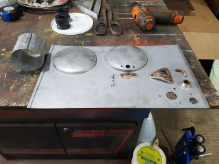 all parts are ready for the slip roller / pinch hook joint / and roll beads for centre straight and ends for end cap stop .