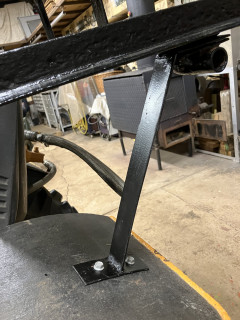 Left rear bracket