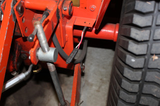 Brinly Spreader BS36BH (6).JPG