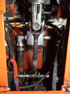 #16 (1") from tank to pump , #10 / 5/8" hose from pump to flow control .