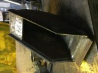 Added plate on top edge for attachment plates