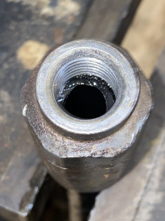 E23B6C57-DFC5-4D24-A7B1-3503F42B98DB.jpeg (645 KiB) Viewed 12058 times Hose gets screwed CCW into the ferrule.